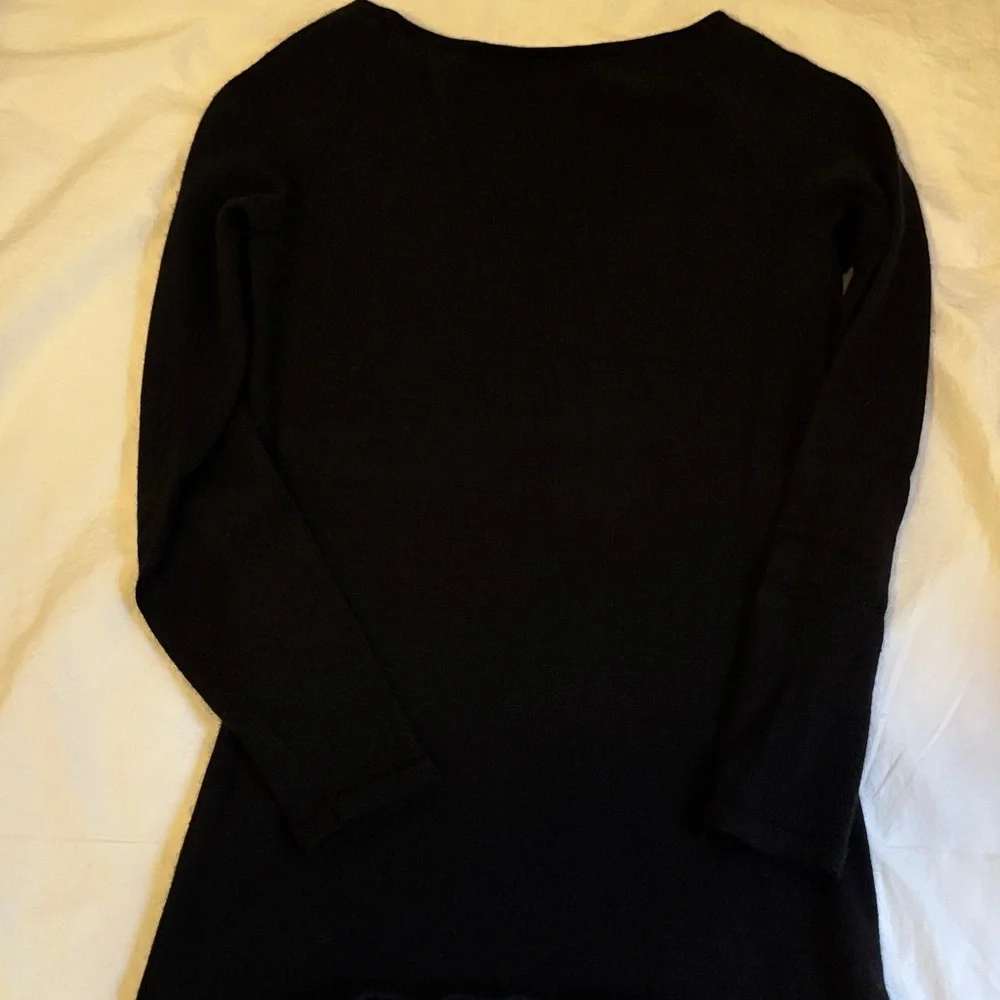 Ralph Lauren Purple Label Black Cashmere Classic Sweater in Small - Picture 6 of 9